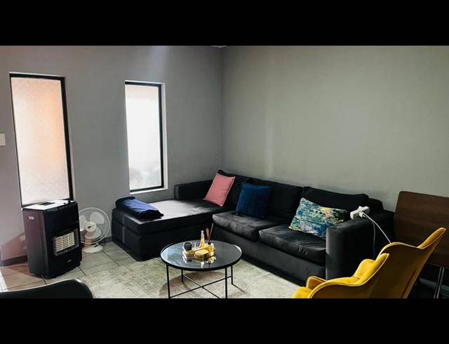 2 BEDROOM PROPERTY TO RENT IN WITPOORTJIE